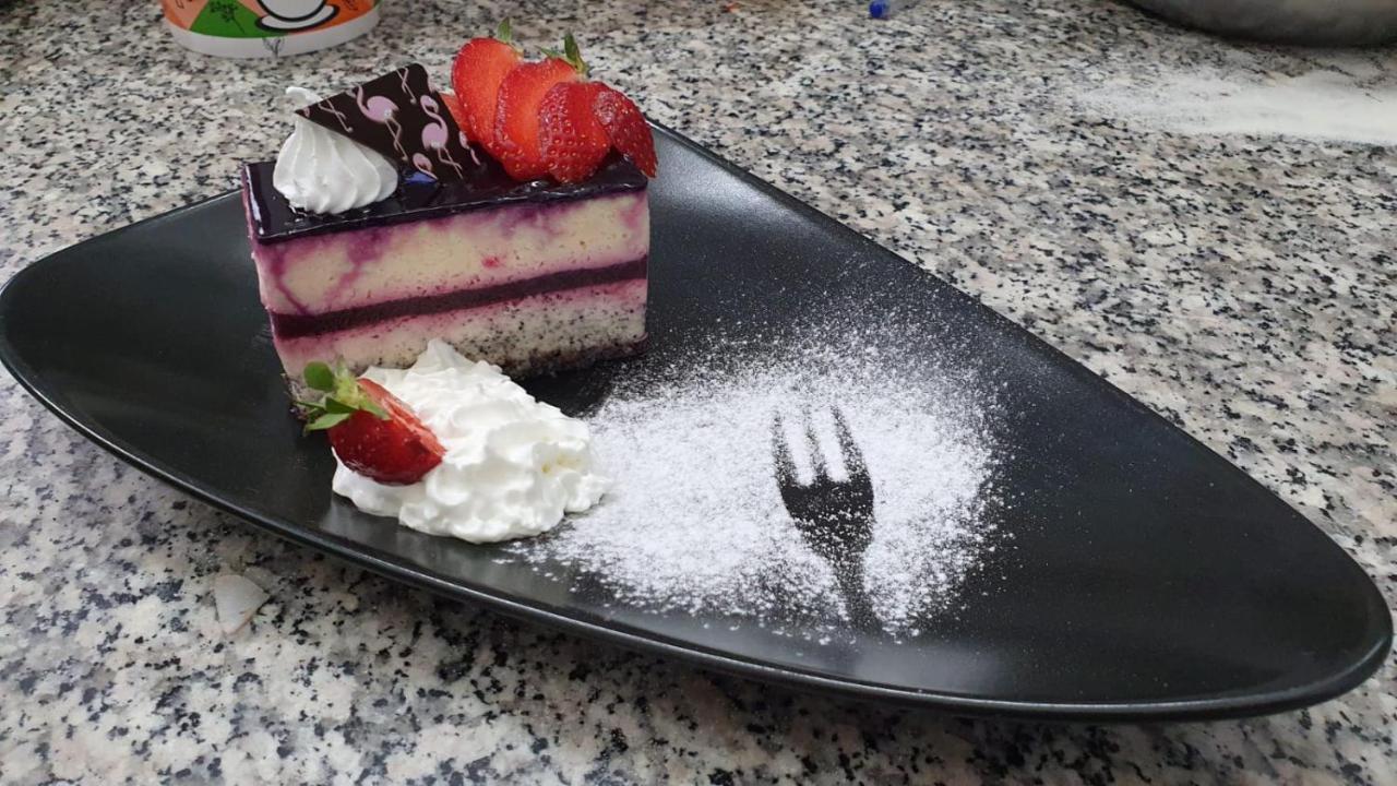 Pensiune Restaurant Ovidiu Valea lui Mihai Luaran gambar