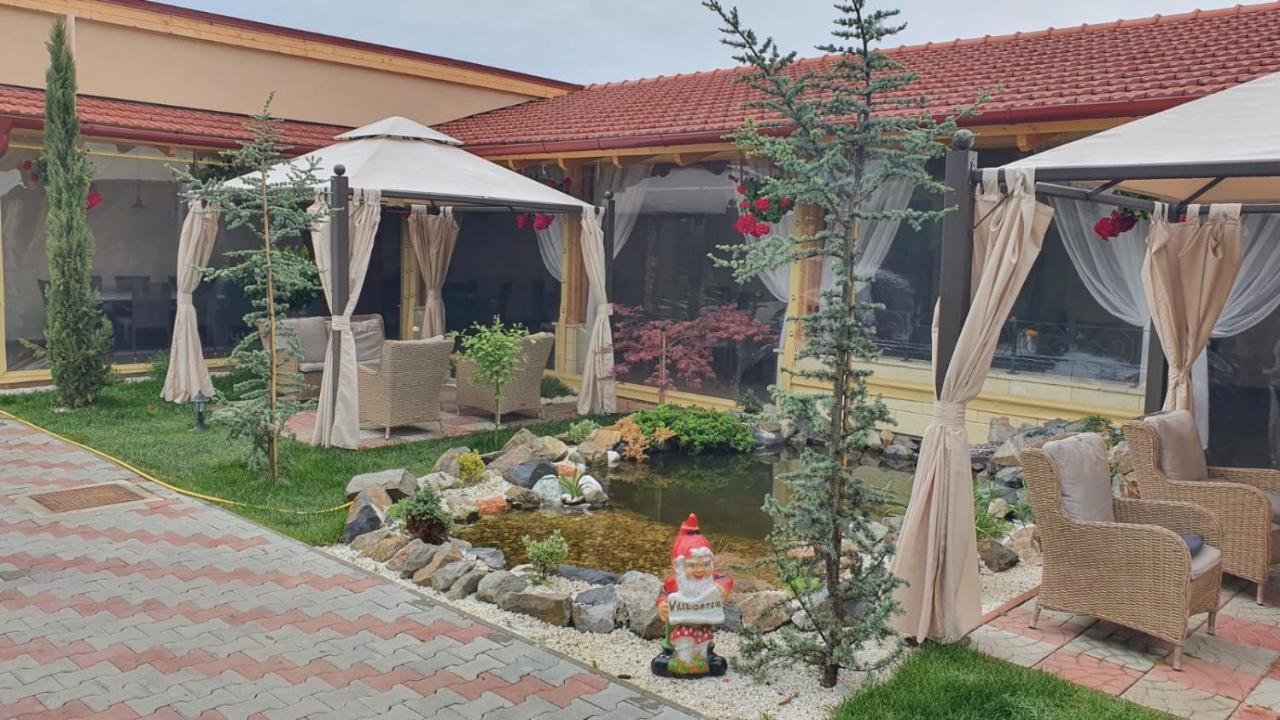 Pensiune Restaurant Ovidiu Valea lui Mihai Luaran gambar